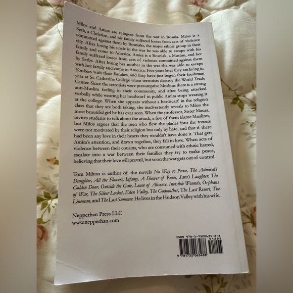 5/15 Milos And Amira Tom Milton Reading Book - Picture 2 of 2